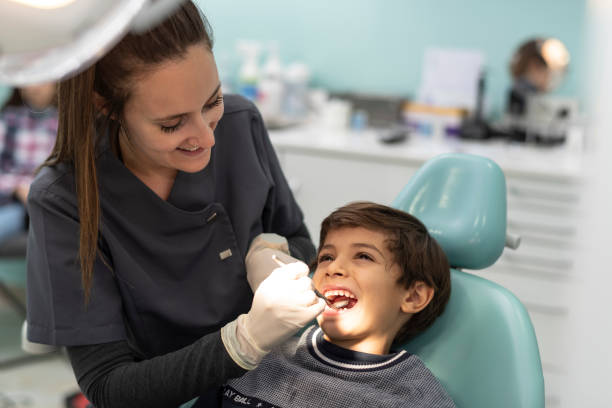 Best Emergency Tooth Extraction in Mounds View, MN